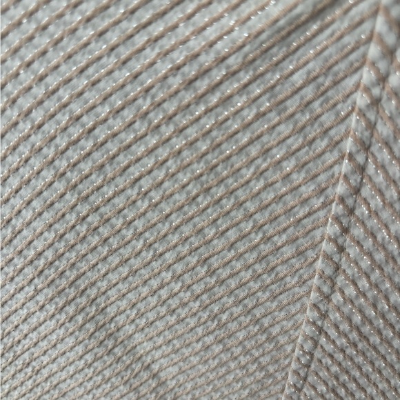 Susan Graver Women's Beige textures Blazer in size large. Great condition! - Picture 3 of 13